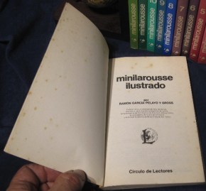 MINILAROUSSE ILUSTRADO 12 TOMOS 004